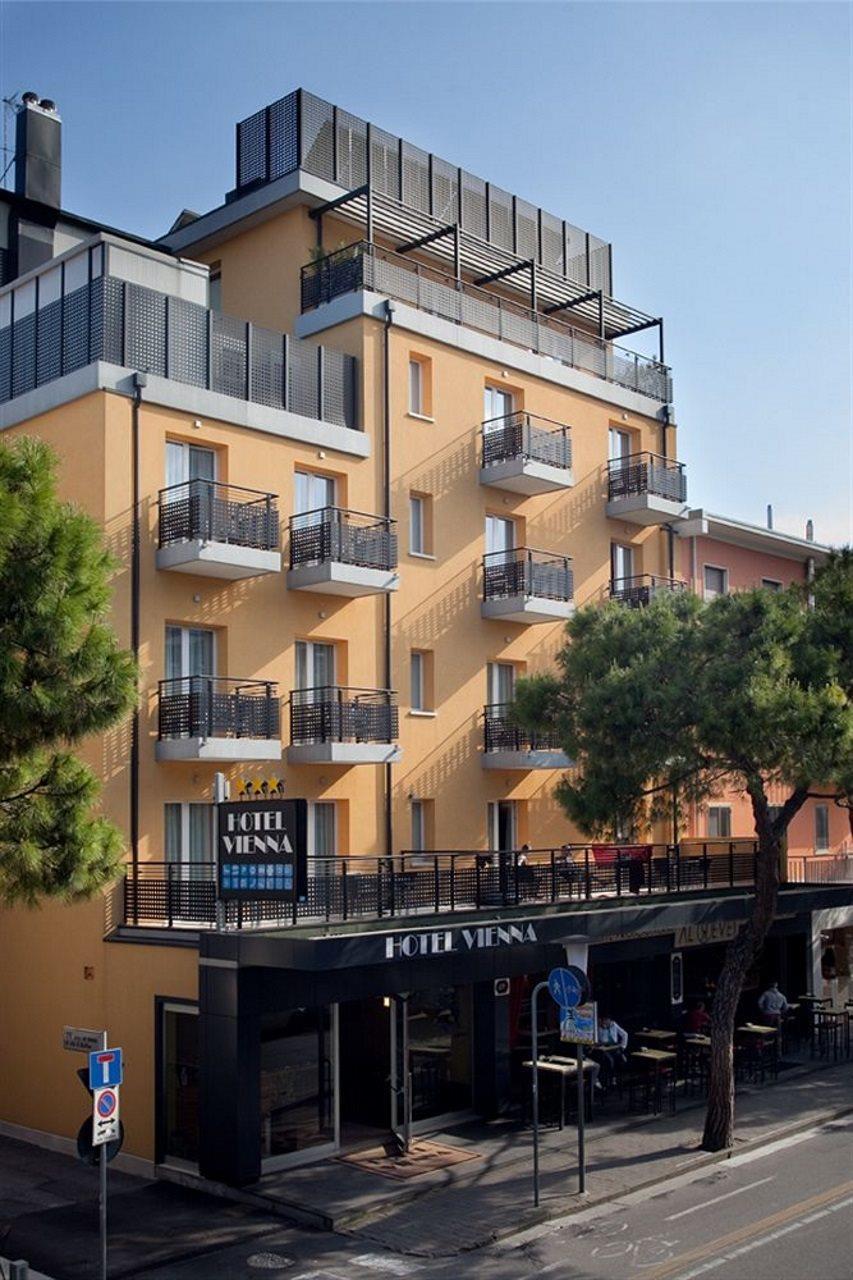 Hotel Vienna Lido di Jesolo Exteriör bild